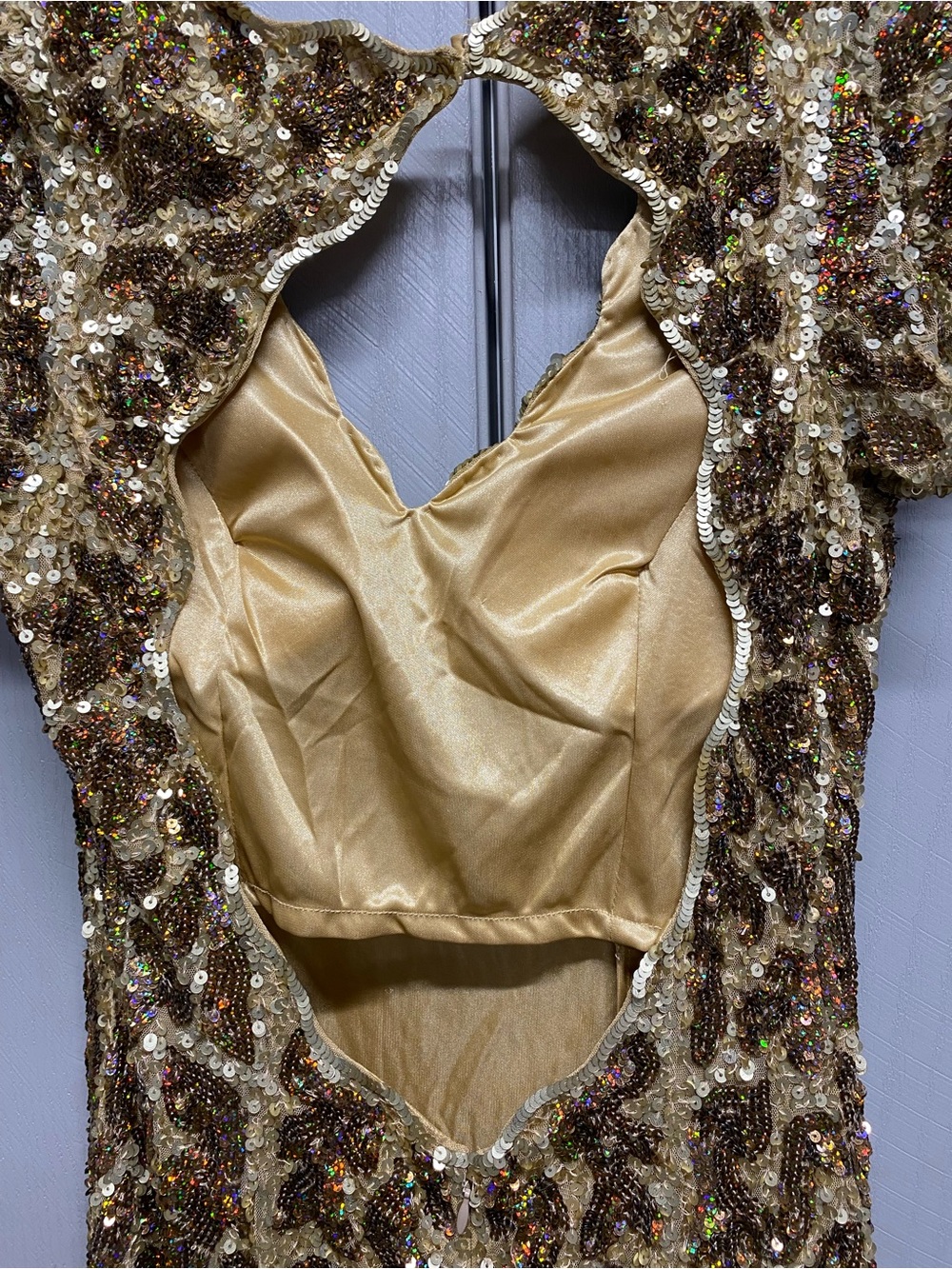 Primavera Couture Gold Open Back Sequin Gown Size 14 NWOT Formal Dress - Picture 5 of 6